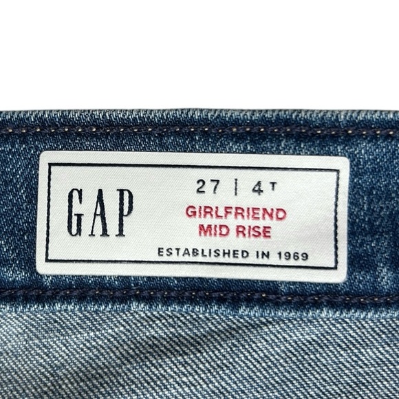 GAP Girlfriend Mid Rise Jeans sz 27/4 Tall Medium Wash Cuffed Raw Hem Stretch - Picture 8 of 11